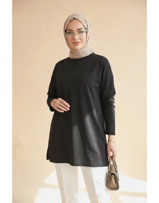 Eteği Kalp Detaylı Yırtmaçlı Salaş Penye Tunik -Siyah