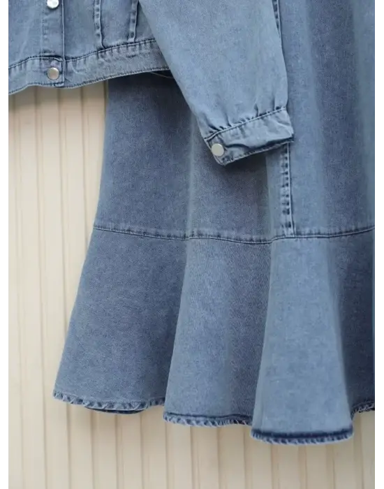 Omarı Düğmeli Kot Takım - Buz Mavi Etek Ucu Volanlı