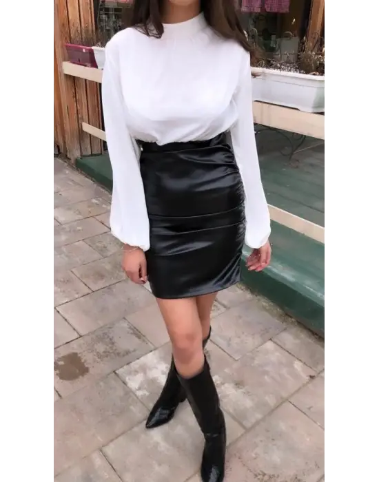 Omarı Zarif Beyaz Deri Elbise Modelleri