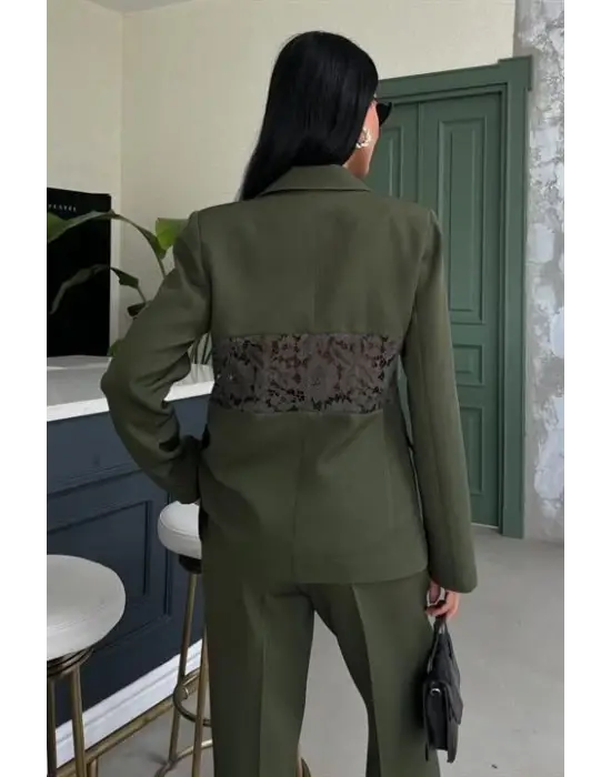 Omarı Dantel Detaylı Premium Takım Elbise