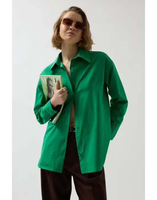 Omarı Sırt Dekolteli Bağcıklı Gömlek - Şık ve Rahat Tasarım