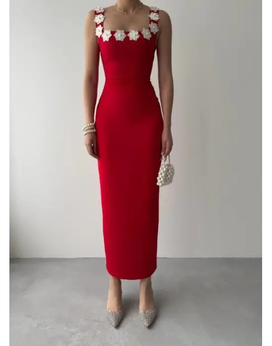 Omarı Zarif Mıng Çiçek Desenli Elbise