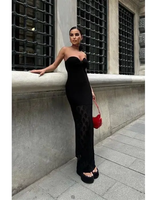 Omarı Zarif Ajurlu Straplez Elbise