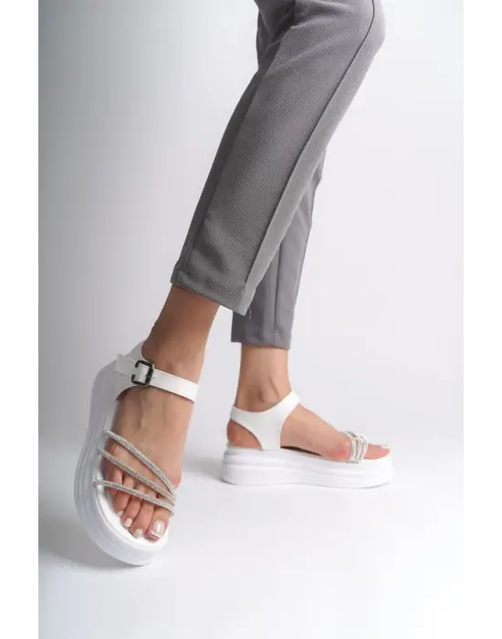 EVA Kalın Tokalı Taşlı Şeritli Rahat tabanlı ayakkabı Tabaan Bayan Sandalet  CBT - Beyaz