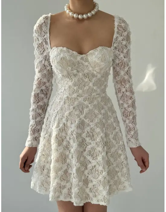 Omarı Çiçek Desenli Detaylı Elbise