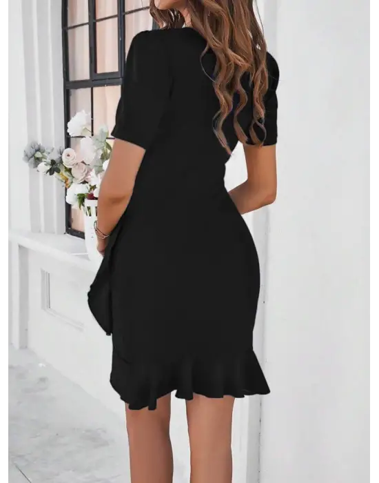 Omarı Şıklığına Şıklık Kat! Kısa Kollu Fırfırlı Büzgülü Elbise