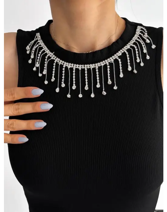 Modern Zincirli Atlet