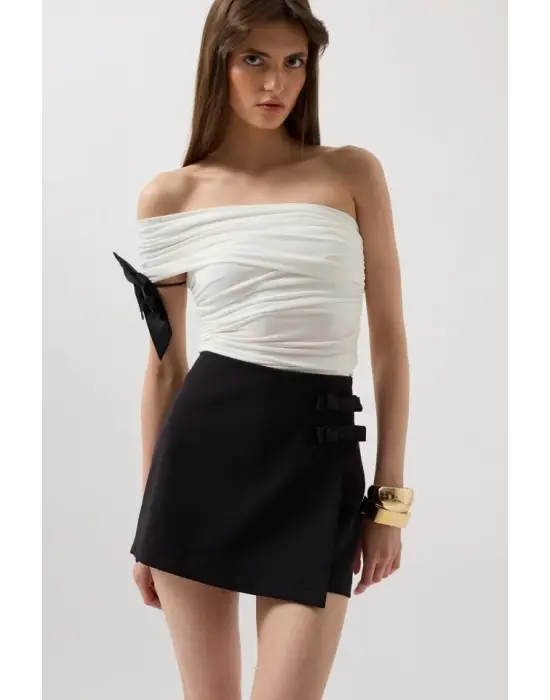Fiyonk Detay Mini Etek