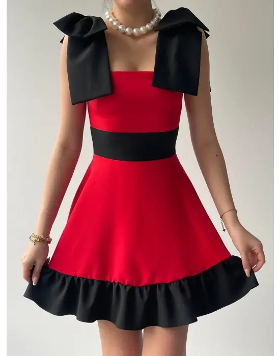 Omarı Zarif Omuz Fiyonklu Elbise