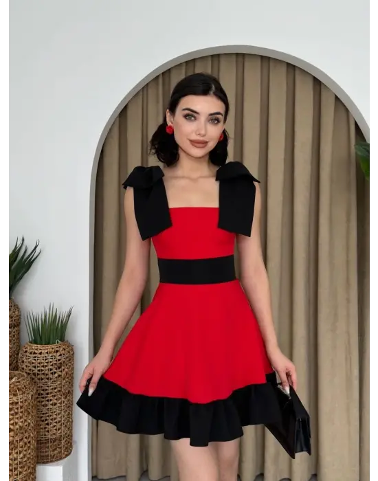 Omarı Zarif Omuz Fiyonklu Elbise