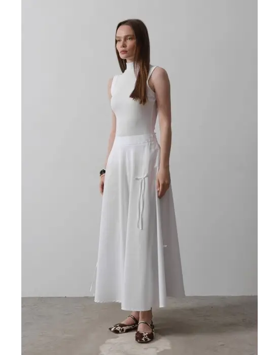 Fiyonk Kloş Etek - Beyaz