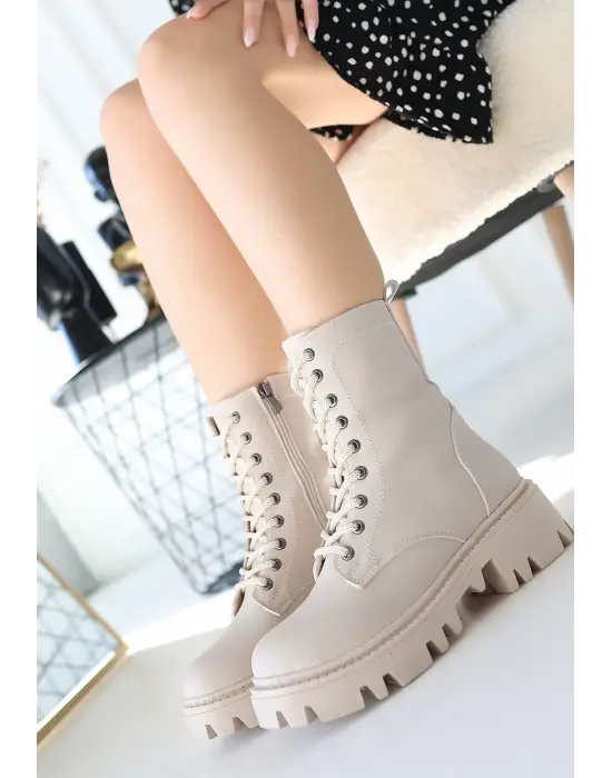 Şık Cilt Bağcıklı Bot