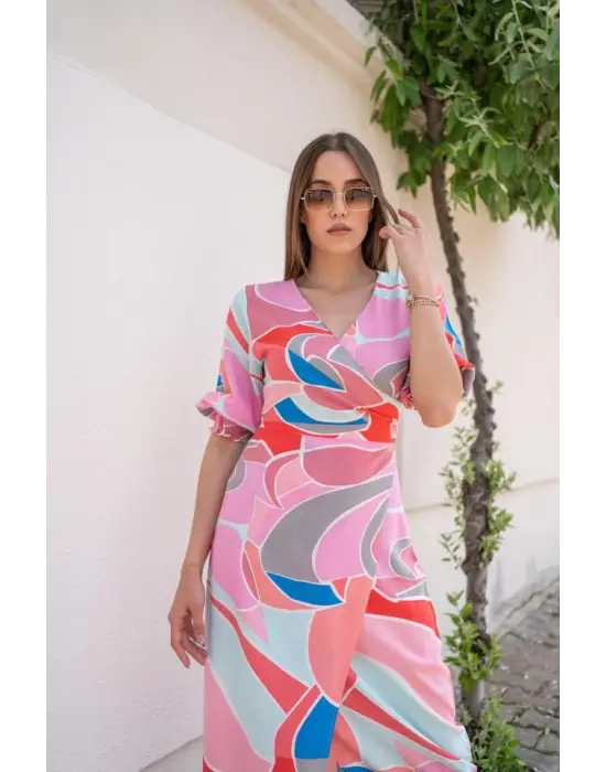 Fuşya Desenli Yırtmaçlı Elbise