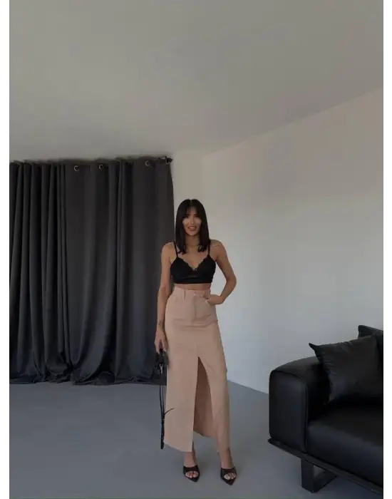 Omarı Zarif Uzun Yırtmaçlı Kahverengi Etek