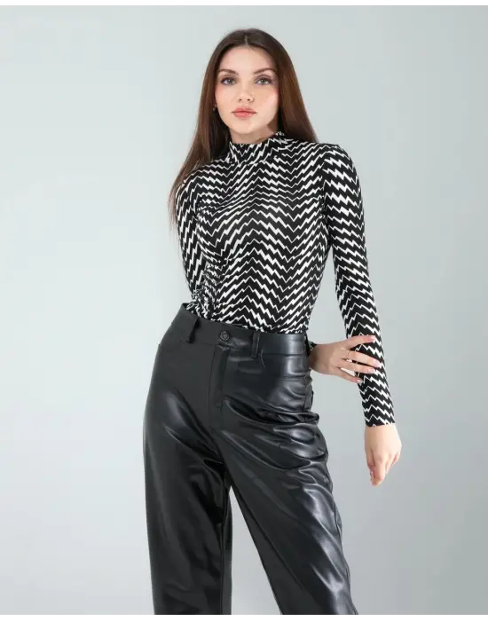 Omarı Modern Geometrik Desenli Uzun Kollu Vücut