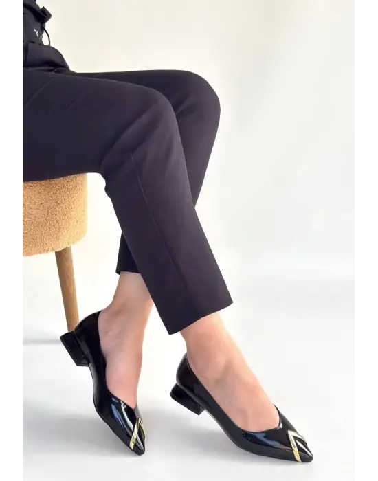 Goes Siyah Rugan Babet Ayakkabı