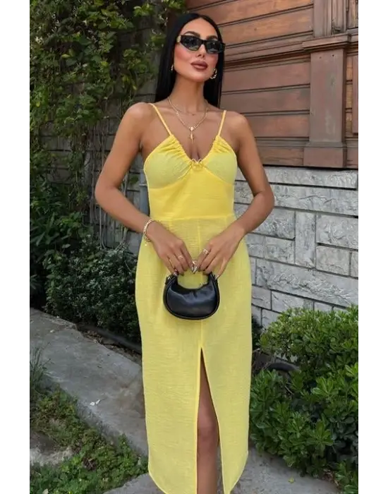 Göğsü Aksesuarlı Önü Yırtmaçlı Elbise 2899