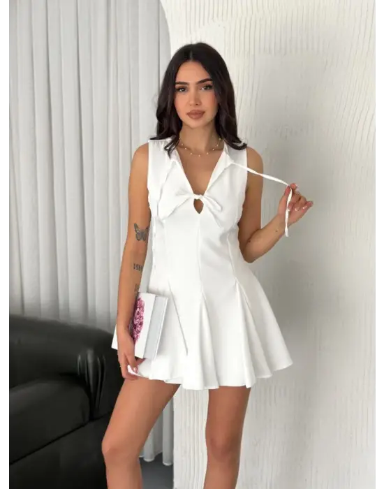Göğüs Bağlamalı Kolsuz Mini Boy Elbise - Beyaz