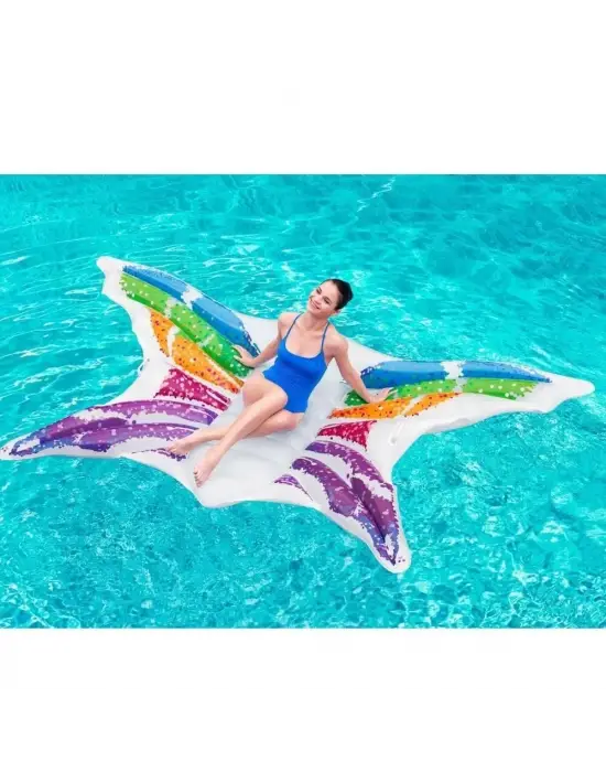 Omarı Renkli Kelebek Şekilli Yatak Örtüsü