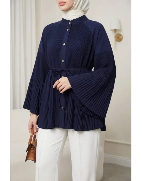 Gold Düğmeli Önü Ve Kolları Pliseli Bağcıklı Gömlek -Laci