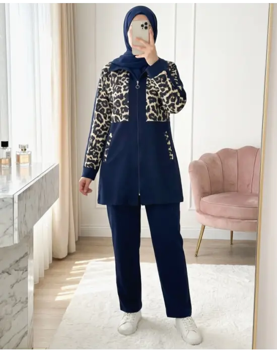 Gömlek Yaka Boydan Fermuarlı Pantolonlu Takım   -Laci