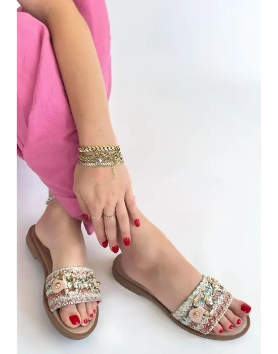 Gonne Renkli Hasır Dokuma Terlik