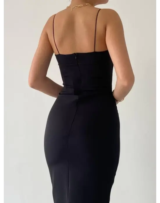 Omarı Uzun Kollu Siyah Elbise