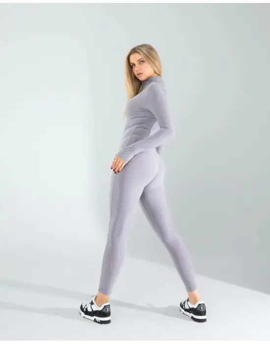 Omarı Hareket Özgürlüğü Sağlayan Gri Tulum