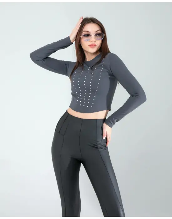 Çarpıcı Taş Detaylı Body