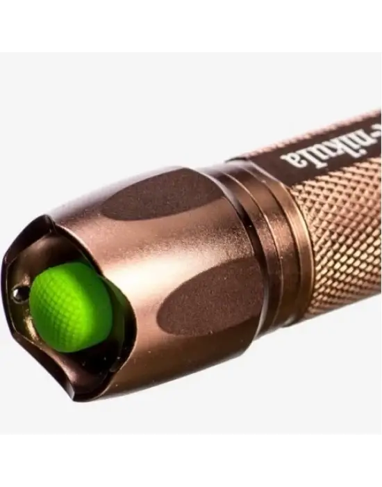 Omarı Parlak Işık Yayan Şarjlı El Feneri