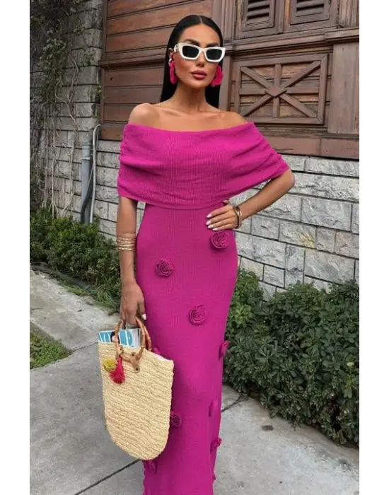 Omarı Gül Detaylı Madonna Yaka Elbise