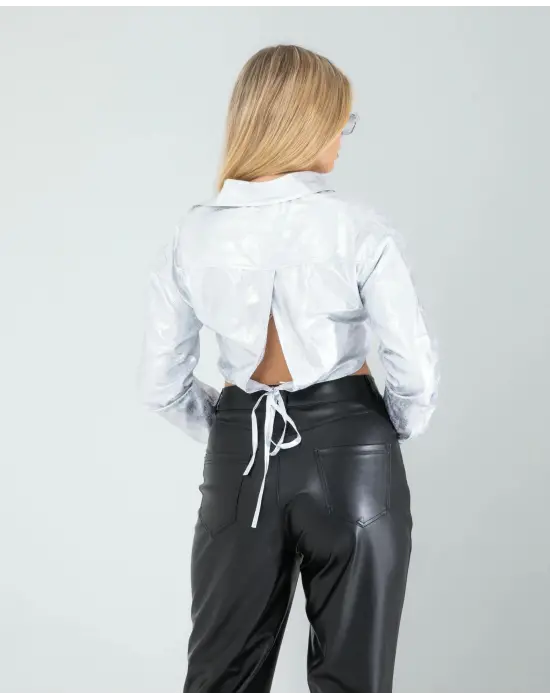 Omarı Parlak Yılan Desenli Beli Bağcıklı Gömlek