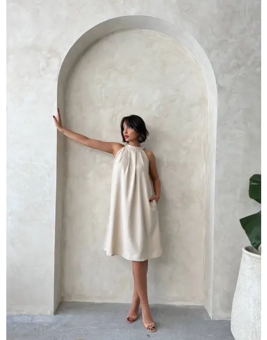 Omarı Doğal ve Rahat Salaş Keten Elbise