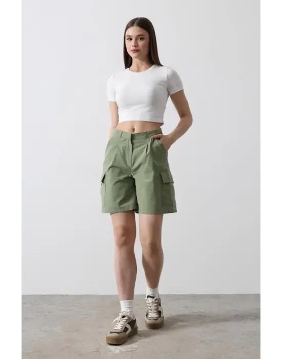 Omarı Rahat ve Şık Cargo Şort - Haki