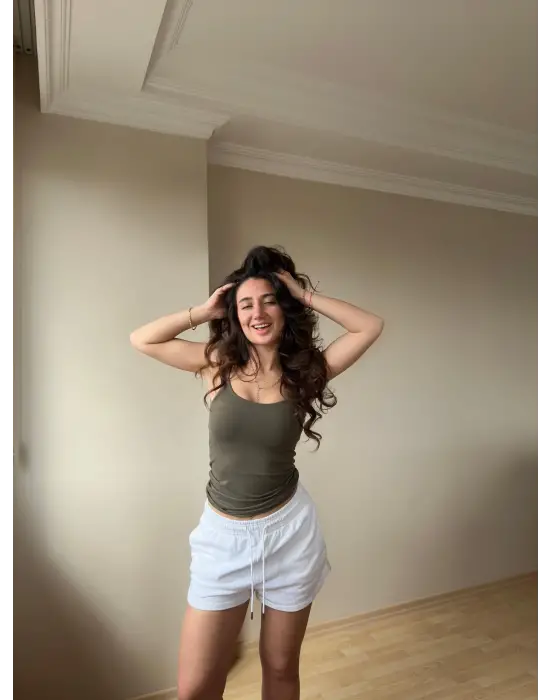 Omarı Yaz İçin Haki Renkli İp Askılı Bluz