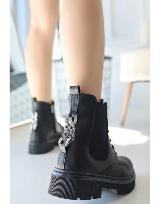 Modern Siyah Bağcıklı Bot