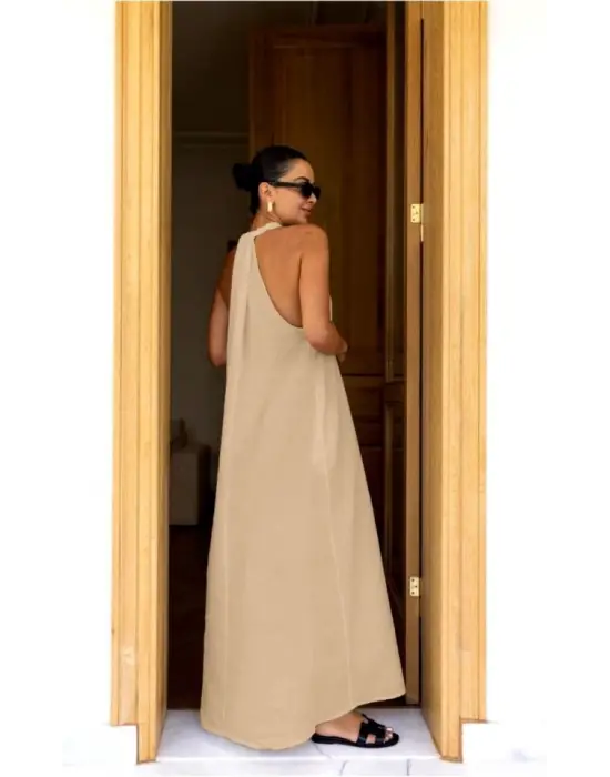 Omarı Hafif ve Şık V Yaka Elbise