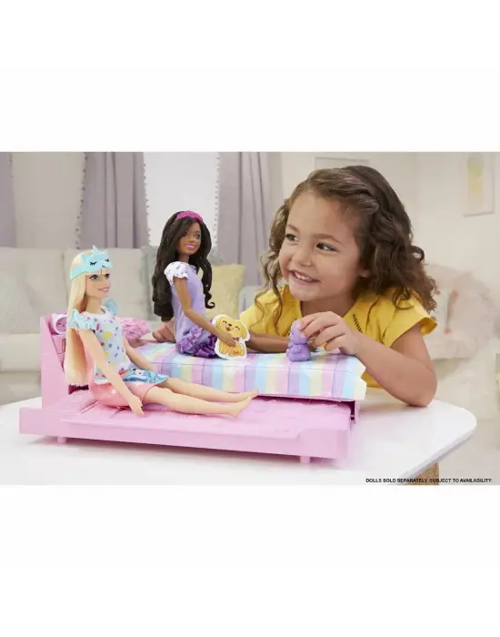 HMM64 My First Barbie - İlk Barbie Bebeğim - Barbienin Yatağı Oyun Seti