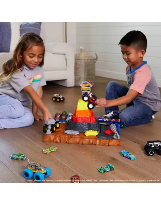 Omarı Monster Trucks Muhteşem Çarpışma Arenası