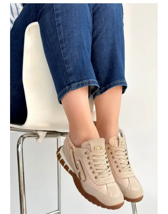 Huer Bej Nubuk Bağcıklı Spor Ayakkabı