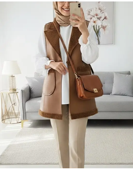 Taba İçi Kuzu Peluş Çift Cepli Yelek Kadın Giyim