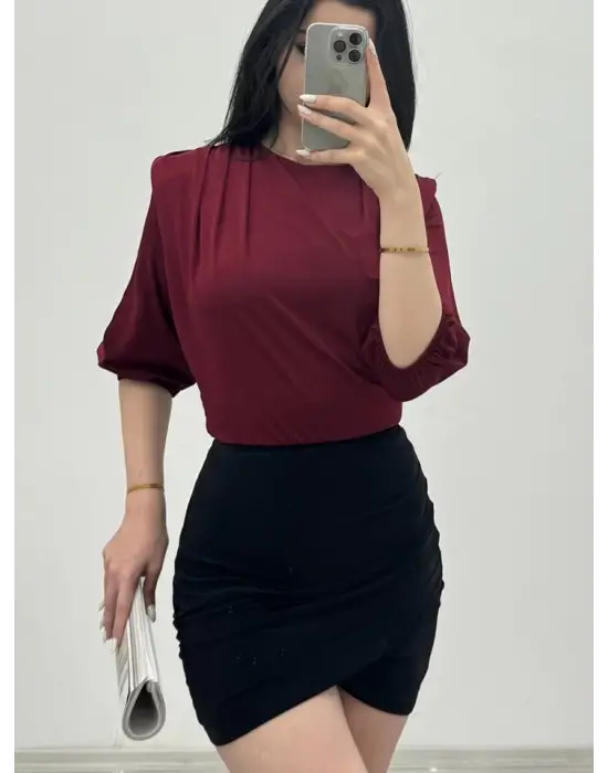 Omarı Omuzdan Büzgülü Vatkalı Bordo Sendy Bluz