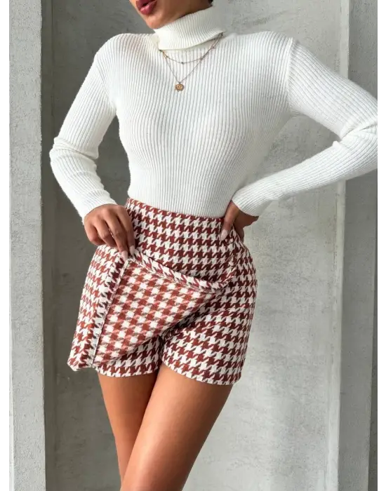 İki düğmeli kaz ayağı desen ch kumaş şort etek bordobeyaz h26414