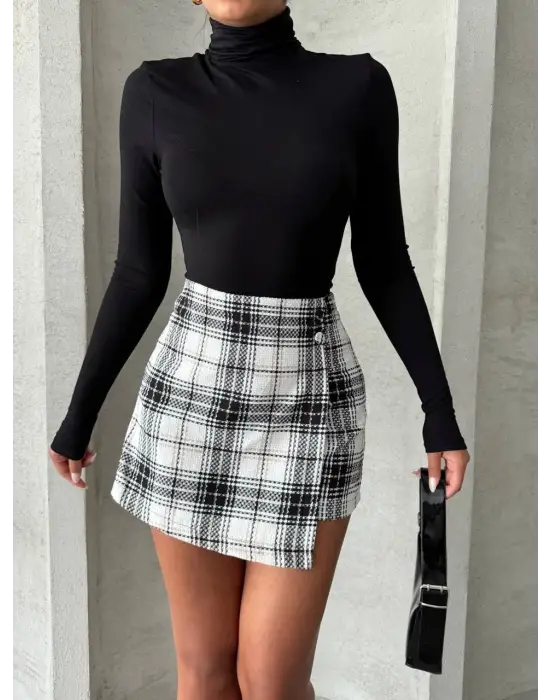 İki düğmeli şort ch kumaş etek ekoseli siyahbeyaz h26414