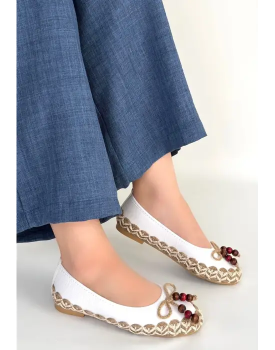 Ilwe Beyaz Cilt Babet Ayakkabı