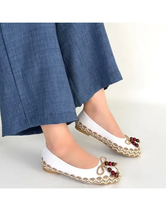 Ilwe Beyaz Cilt Babet Ayakkabı