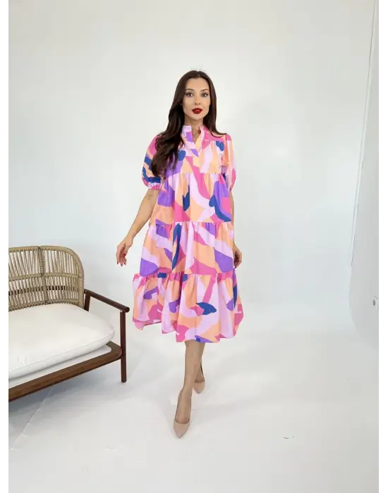 Omarı Sade ve Şık Siyah Elbise