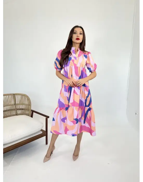 Omarı Sade ve Şık Siyah Elbise