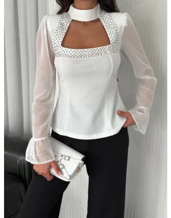 Omarı İnci Boncuk Detaylı Şifon Bluz - Beyaz