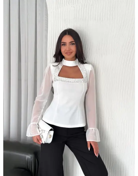 Omarı İnci Boncuk Detaylı Şifon Bluz - Beyaz